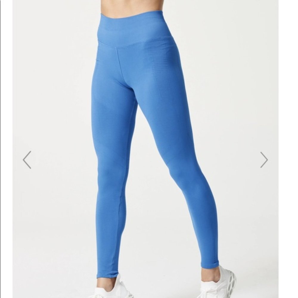 NWT Nux One By One Compression Legging‎ Tahoe Blue high waisted M
